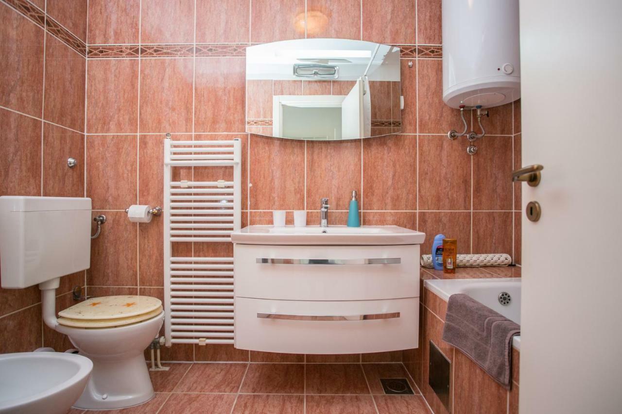 Sea View Apartment Reno W/Garage سبليت المظهر الخارجي الصورة